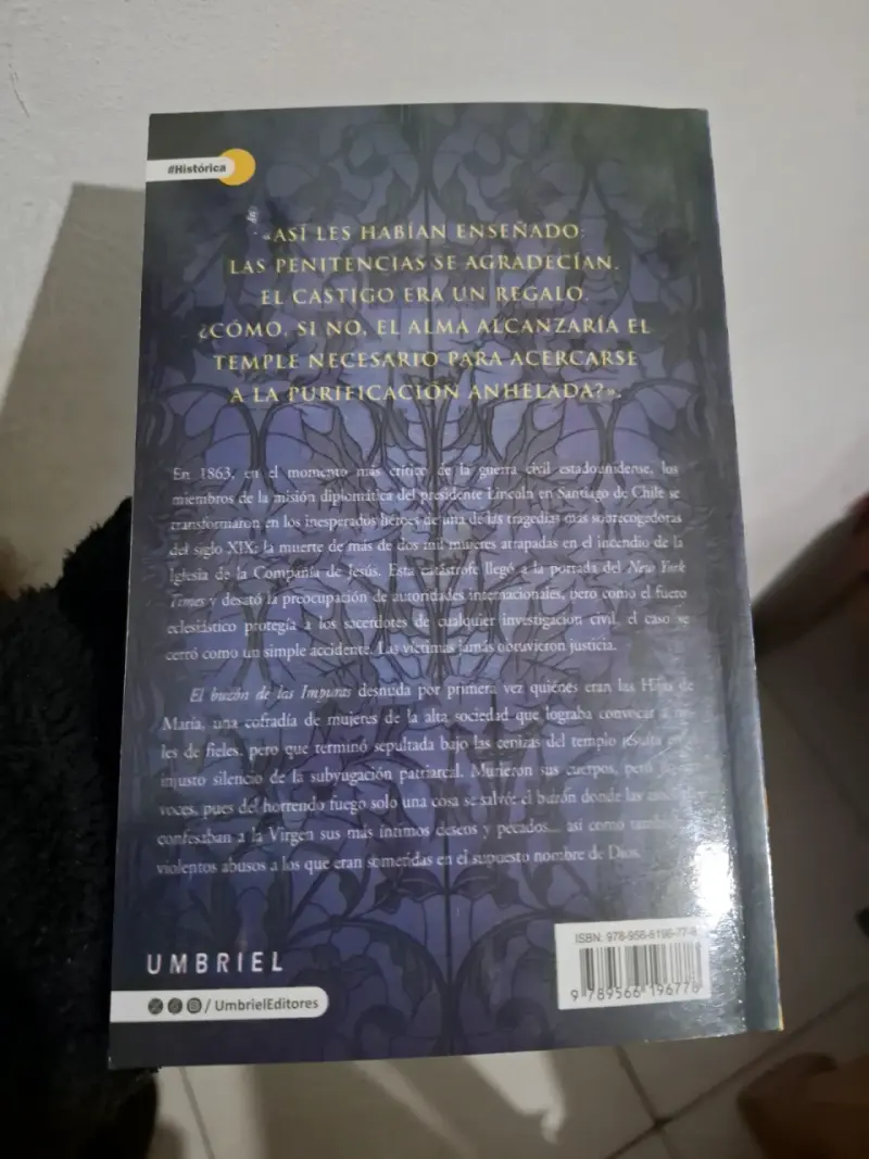 Libro 'El Buzón de las Impuras' de Francisca Solar - 2