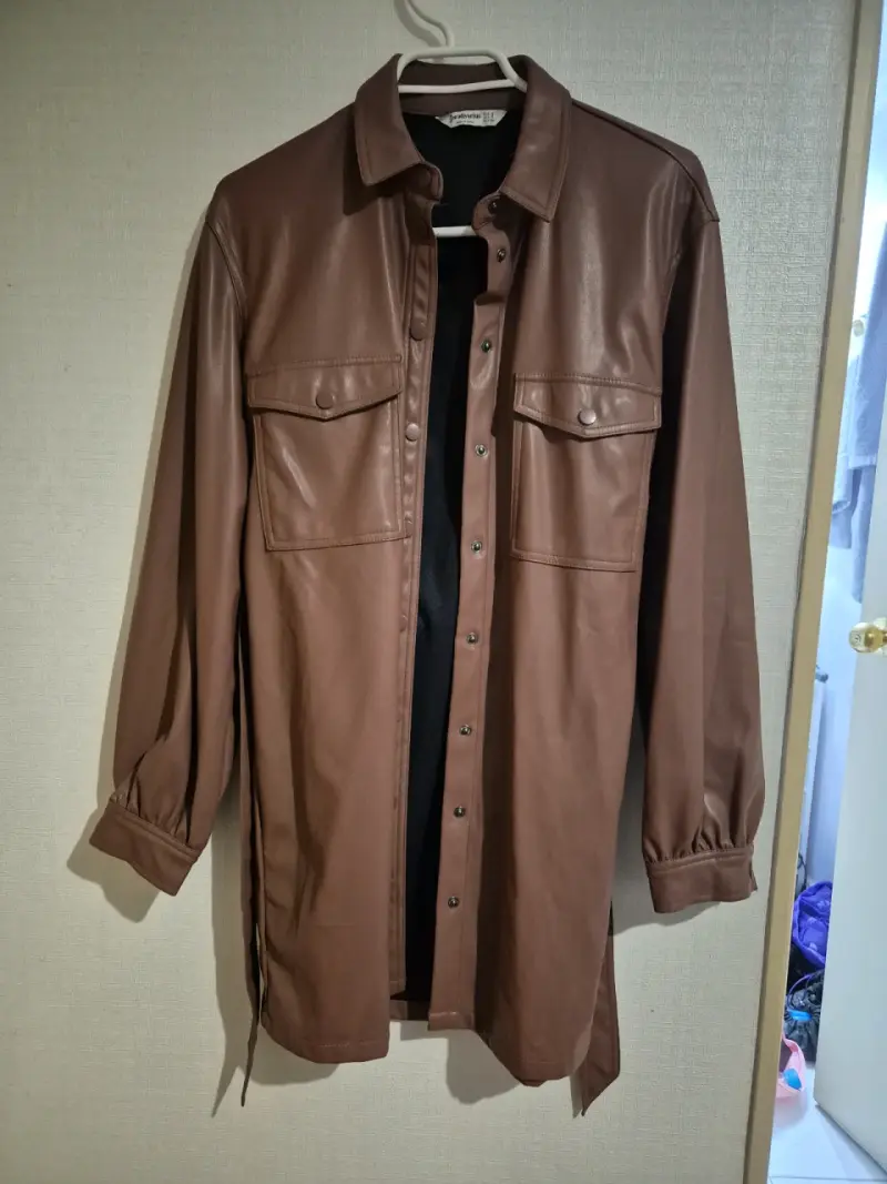 Stradivarius Chaqueta de ecocuero - 3