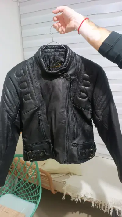 Chaqueta de cuero  para moto - miniatura 2