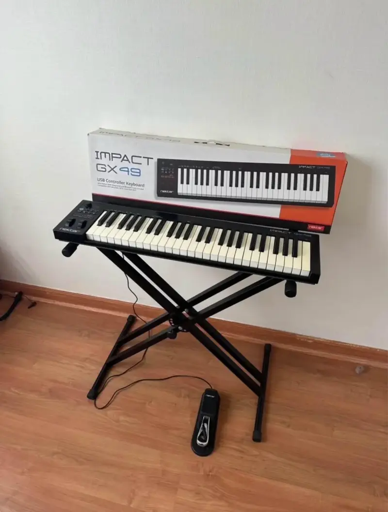 Controlador midi nektar impact gx49 + atril doble - 1