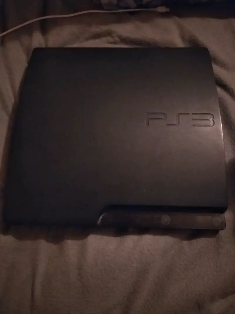 Consola PlayStation 3 Slim en buen estado - 1