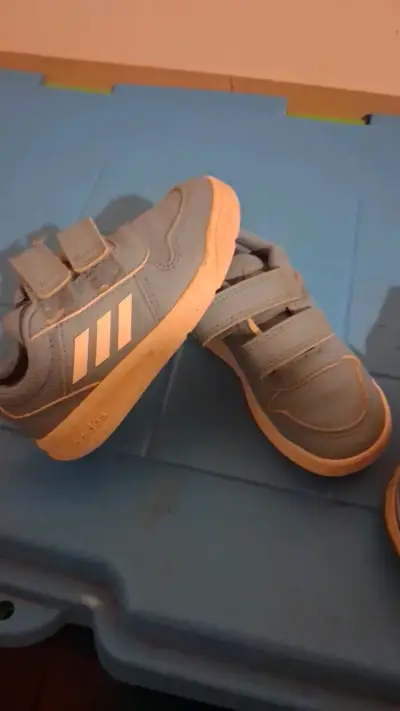 Zapatos y zapatillas - miniatura 3