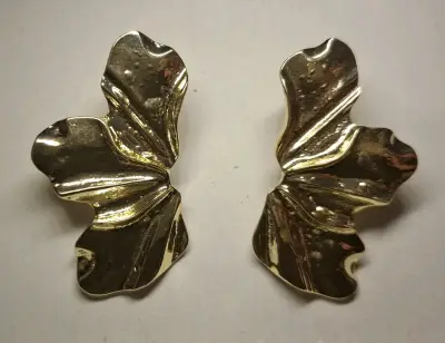 Aros de diseño en forma de hoja dorados - miniatura 3