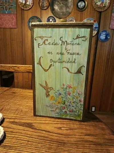 Caja decorativa de madera pintada a mano para te - miniatura 1