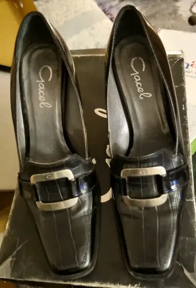 Zapatos de Tacón Negro con Hebilla Gacel - miniatura 1