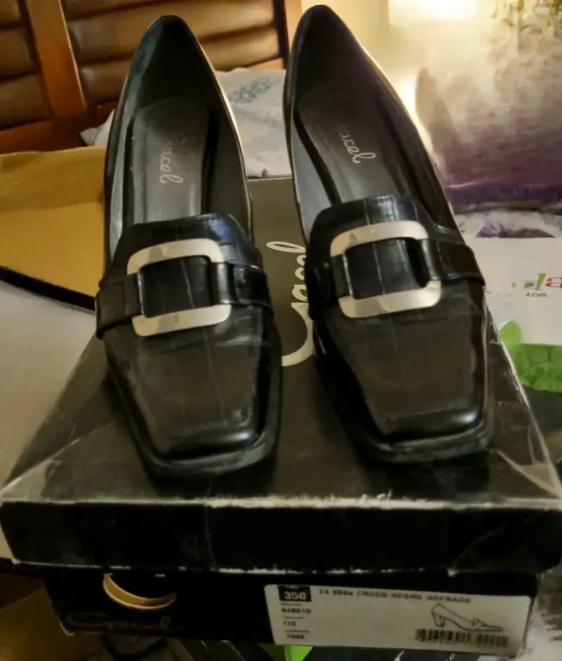 Zapatos de Tacón Negro con Hebilla Gacel - 2