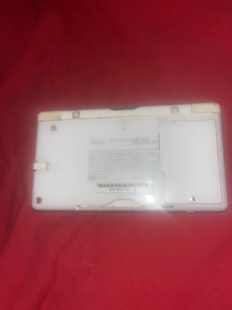 Consola Nintendo DS Lite Blanca en Buen Estado - 1