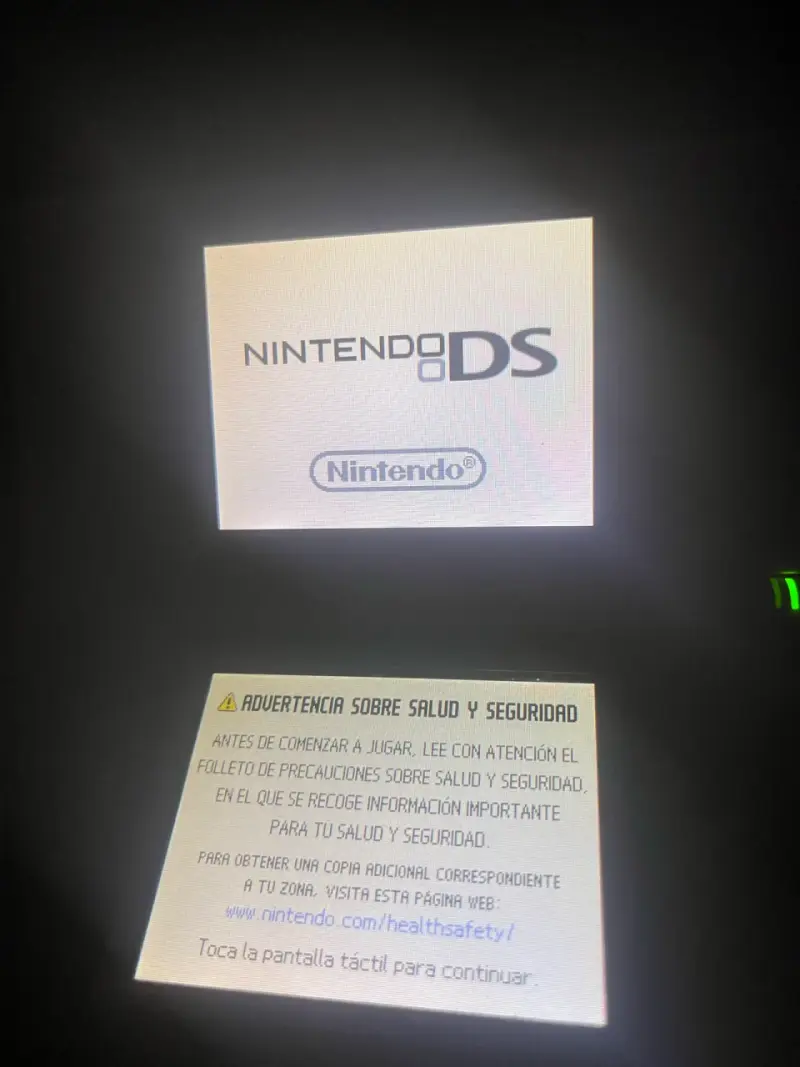 Consola Nintendo DS Lite Blanca en Buen Estado - 3