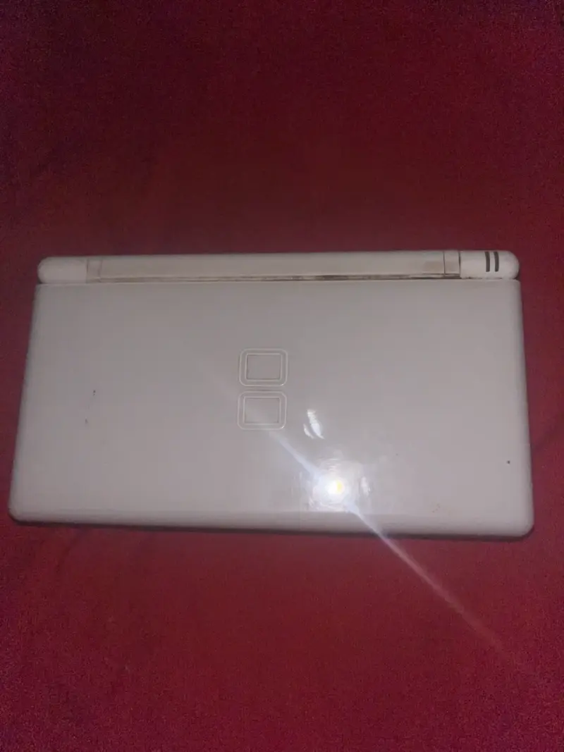 Consola Nintendo DS Lite Blanca en Buen Estado - 4