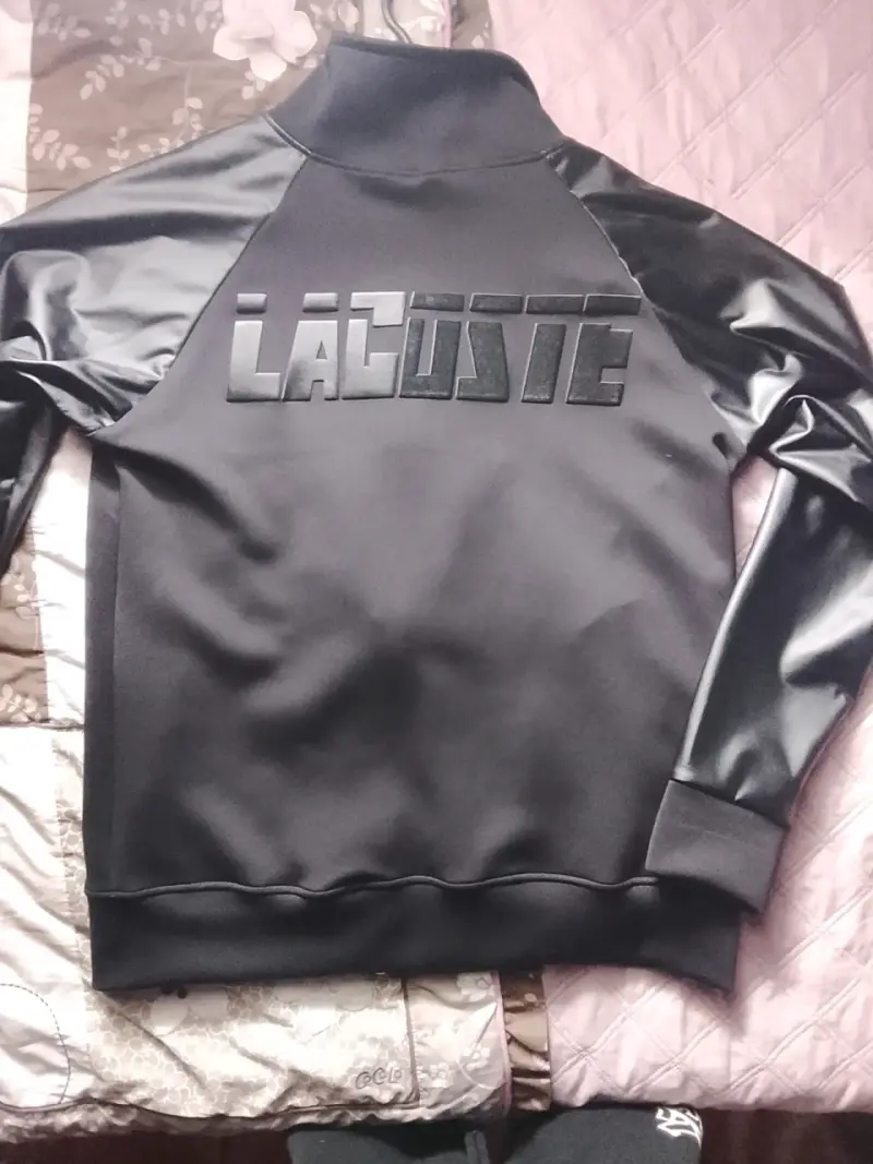 Polerón negro con logo Lacoste - 4