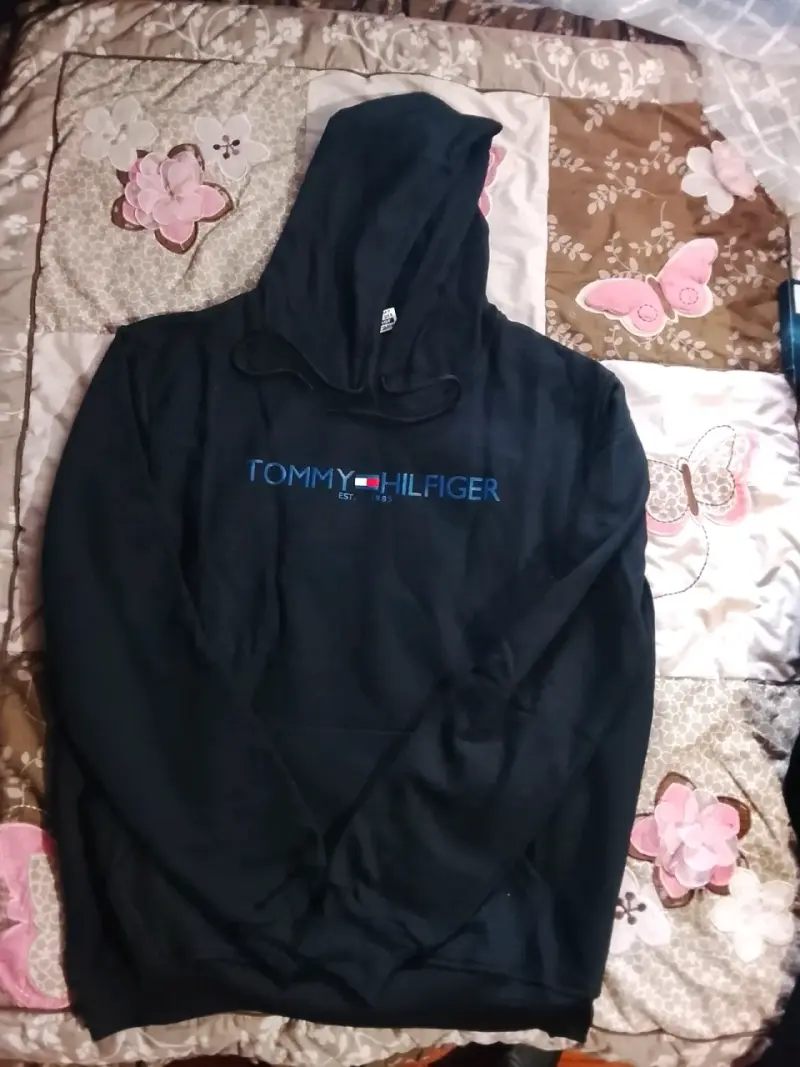 Polerón negro con logo Lacoste - 5