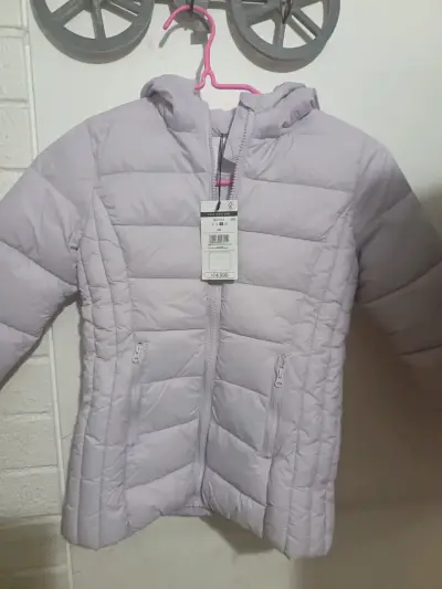 Parka acolchada para niña color lila - miniatura 1