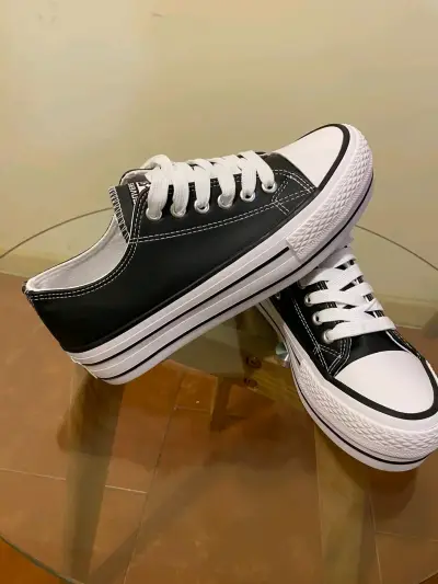 Zapatillas Converse eco cuero negra - miniatura 5