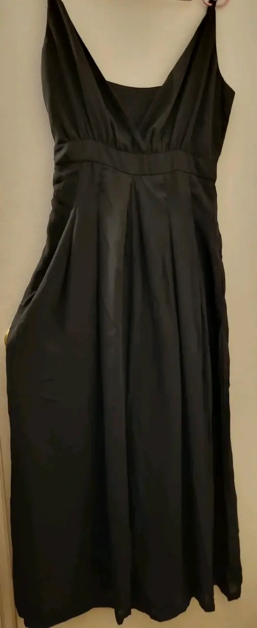 Enterito negro elegante para mujer - 1