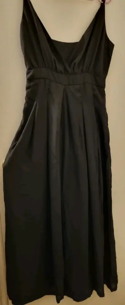 Enterito negro elegante para mujer - miniatura 1
