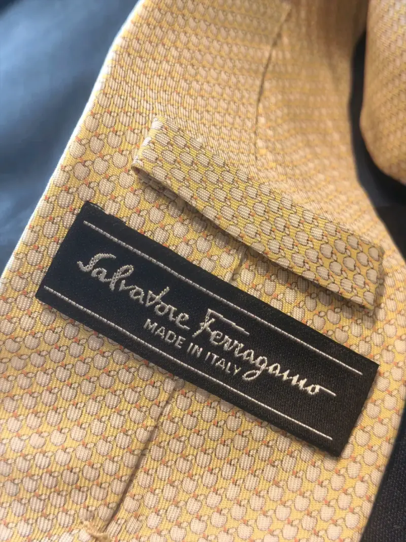 Corbata Salvatore Ferragamo de seda amarilla - 1