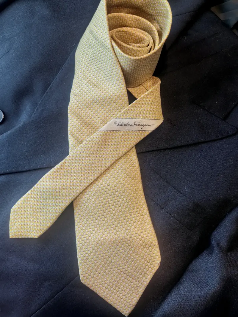 Corbata Salvatore Ferragamo de seda amarilla - 5