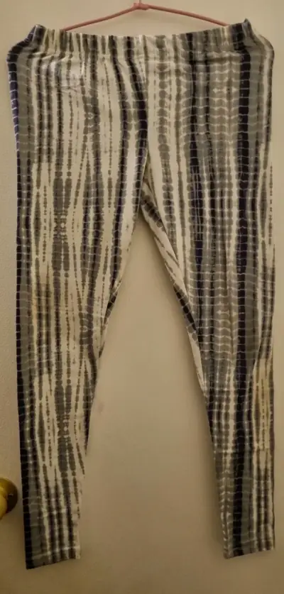 Calzas Leggings estampados No Boundaries - miniatura 1