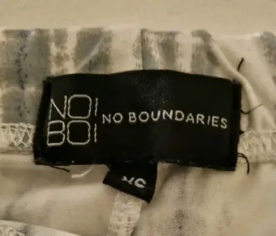 Calzas Leggings estampados No Boundaries - miniatura 2
