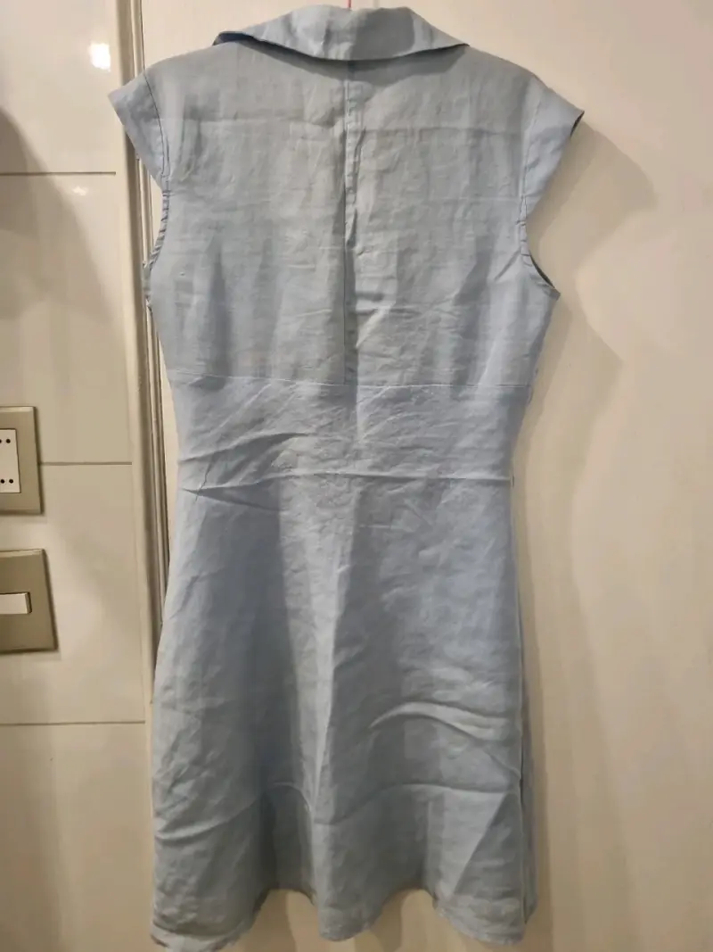 Vestido Celeste pastel con bordado floral Unanyme - 2