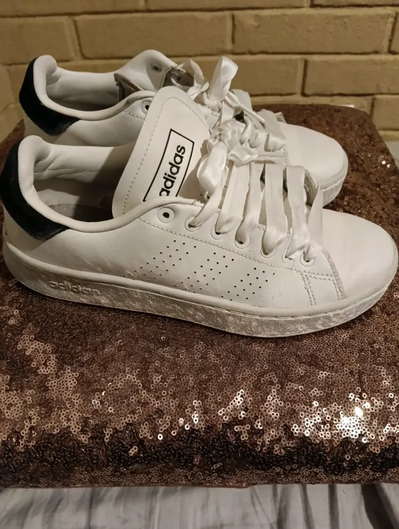 Zapatillas blancas Adidas Sport estilo casual - 2