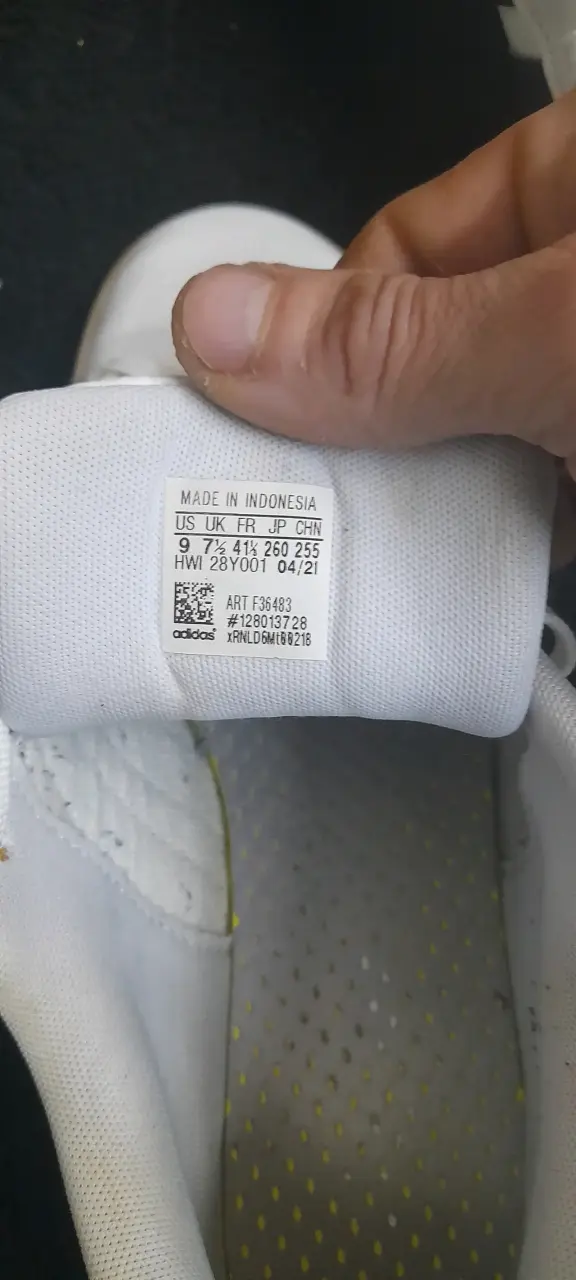 Zapatillas deportivas blancas Adidas clásicas - 3