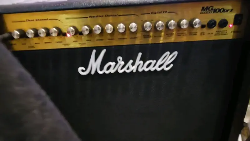 Marshall MG100DFX 100watt - 2