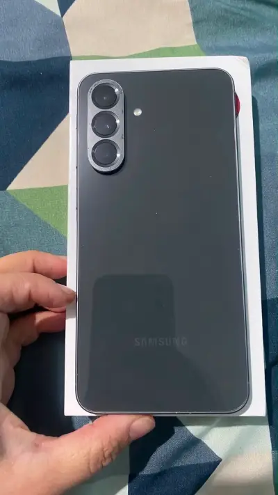 Samsung Galaxy A56 5G 128GB con Triple Cámara - miniatura 4