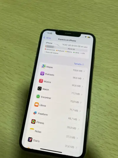 iPhone XS max  con detalle funcionando normalmente - miniatura 4