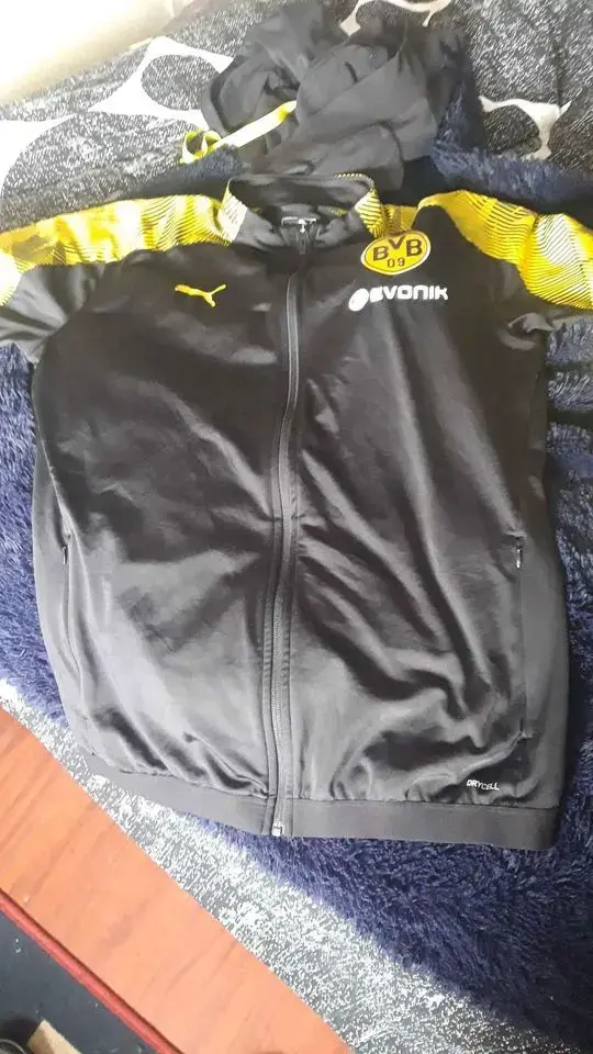 Chaqueta deportiva Borussia Dortmund Puma negra y amarilla - 1