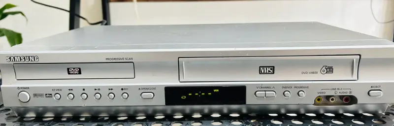 Reproductor DVD/VHS Samsung con Progressive Scan - 3