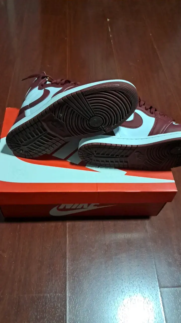 Zapatillas Nike Air Jordan 1 Mid Burdeos - 3