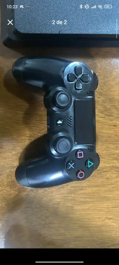 Consola PlayStation 4 con control y cables - miniatura 2