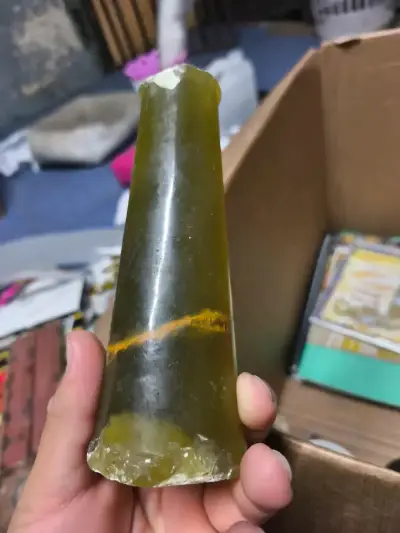 Pieza de resina verde para decoración o manualidades - miniatura 1