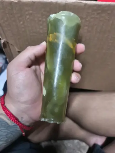 Pieza de resina verde para decoración o manualidades - miniatura 2