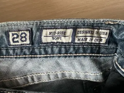 Jeans Miss Me bordados para mujer - miniatura 4