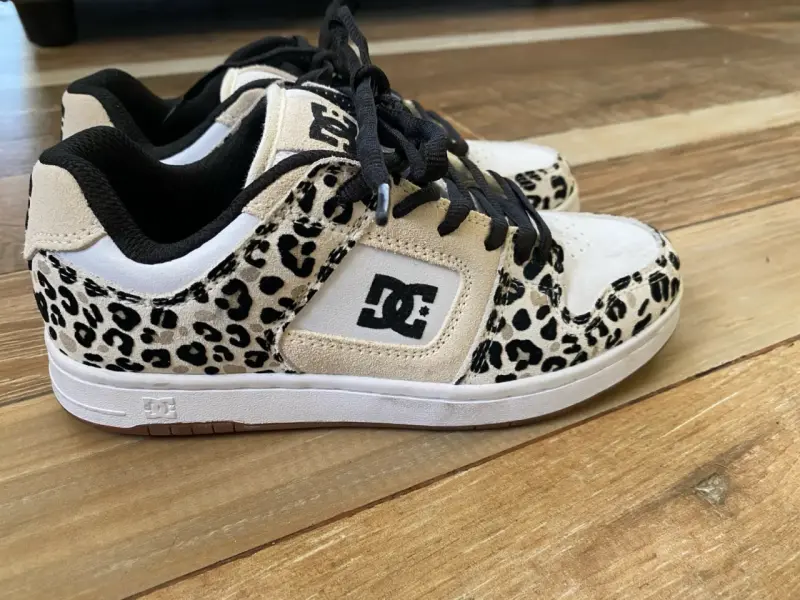 Zapatillas DC Shoes con diseño de leopardo - 3