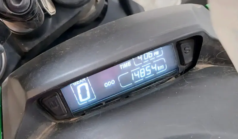 Motocicleta Dominar 400, unico dueño - 2