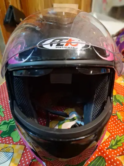 Casco de moto Fek rosa con diseño de mariposas - miniatura 1
