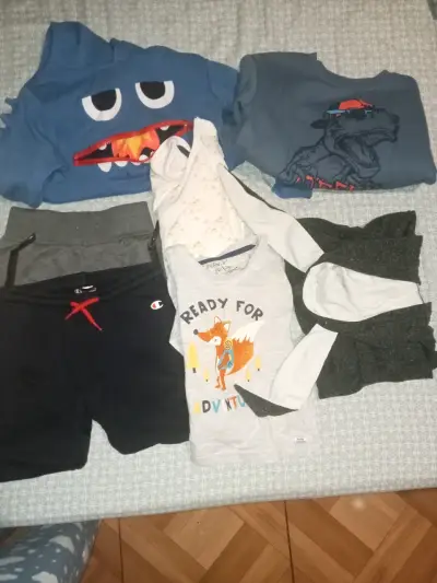 Lote de ropa y calzado infantil mixto - miniatura 1