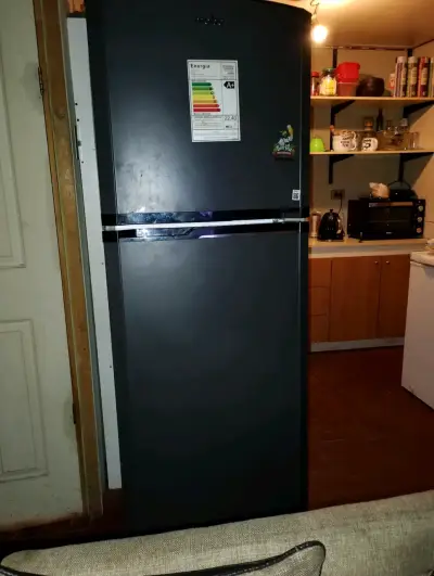 Refrigerador Mabe Negro de Dos Puertas - miniatura 1