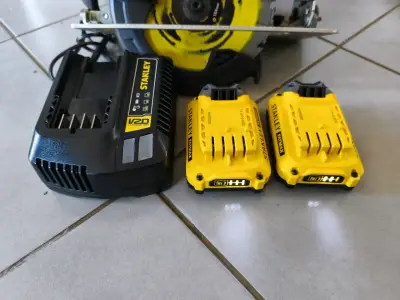 Sierra circular Stanley V20 con2 baterías y cargad - miniatura 2
