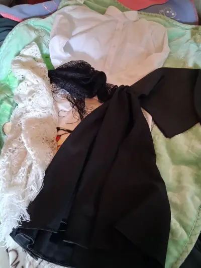 Traje  de chilote para niña con pañoleta y mantill - miniatura 2