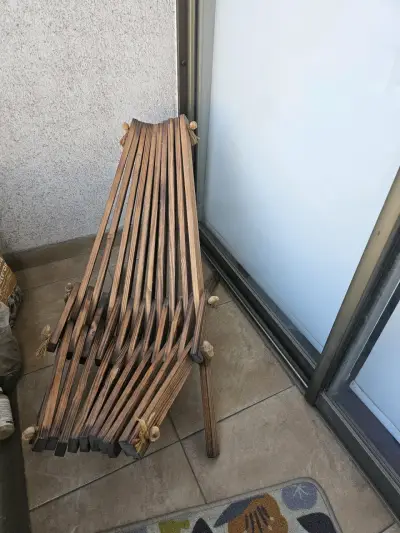 Silla plegable de madera para exterior - miniatura 1