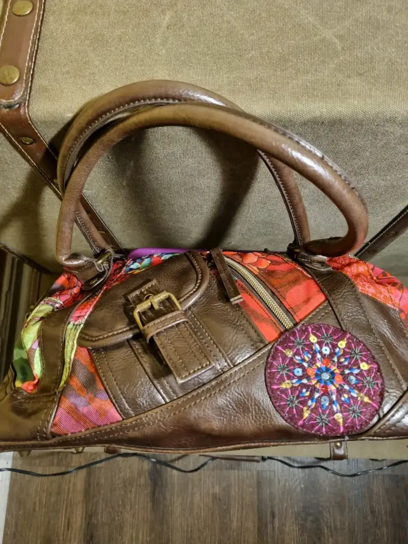 Bolso de mano Desigual multicolor con diseño floral - 4