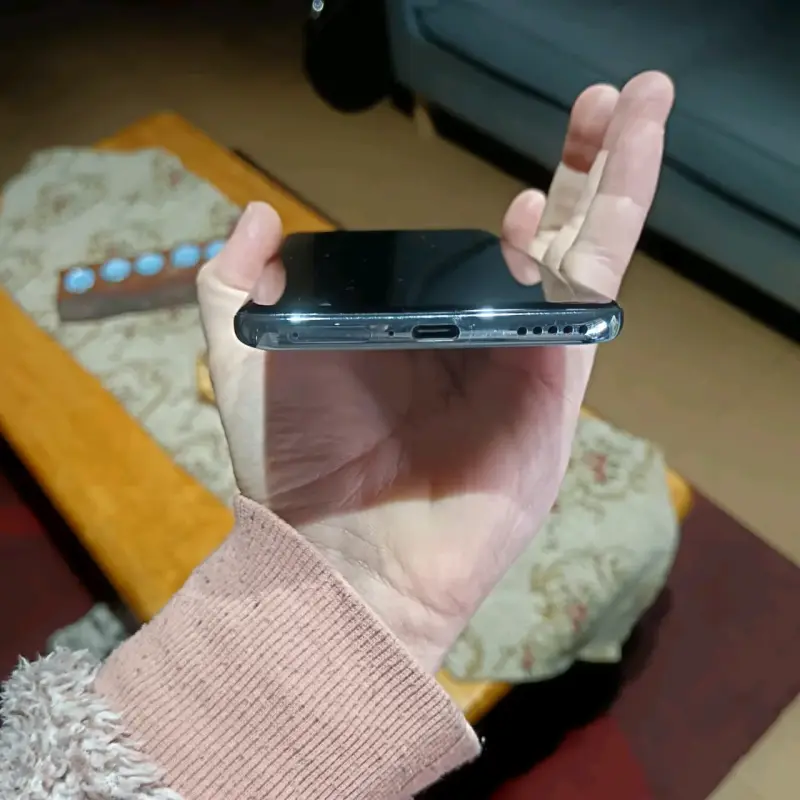 Smartphone Honor con cámara dual y diseño elegante - 4