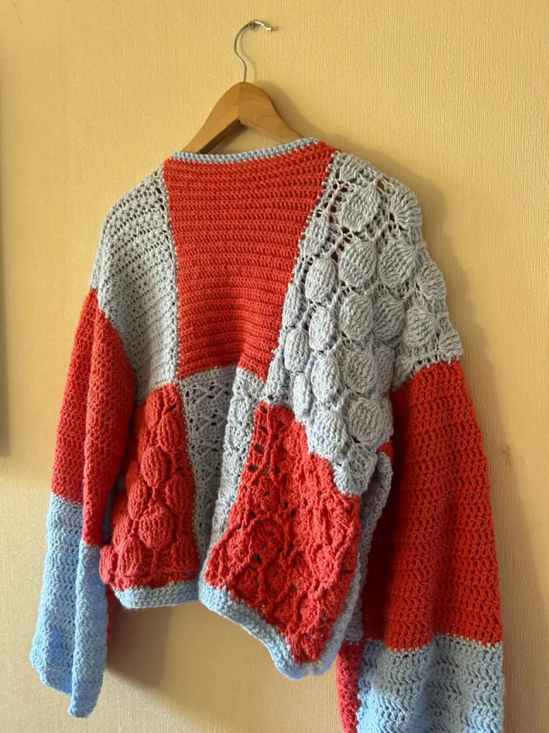Suéter de crochet hecho a mano - 2
