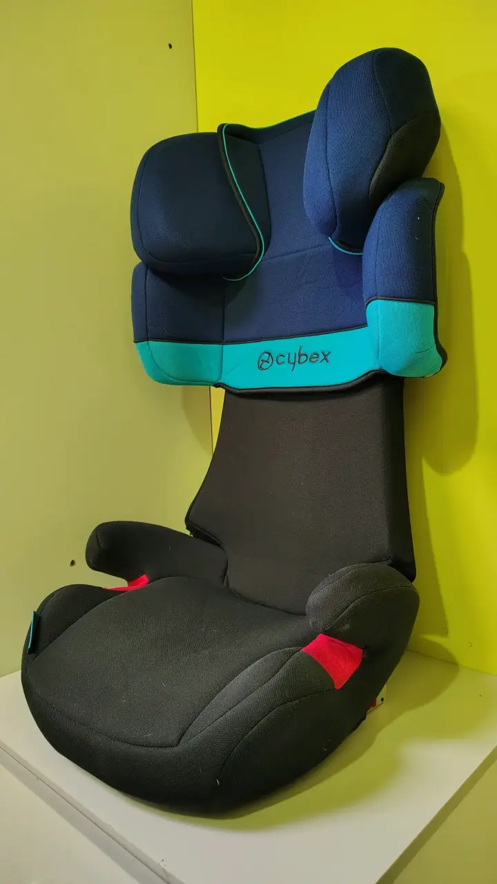 Silla de auto para niños Cybex azul y negra - 3