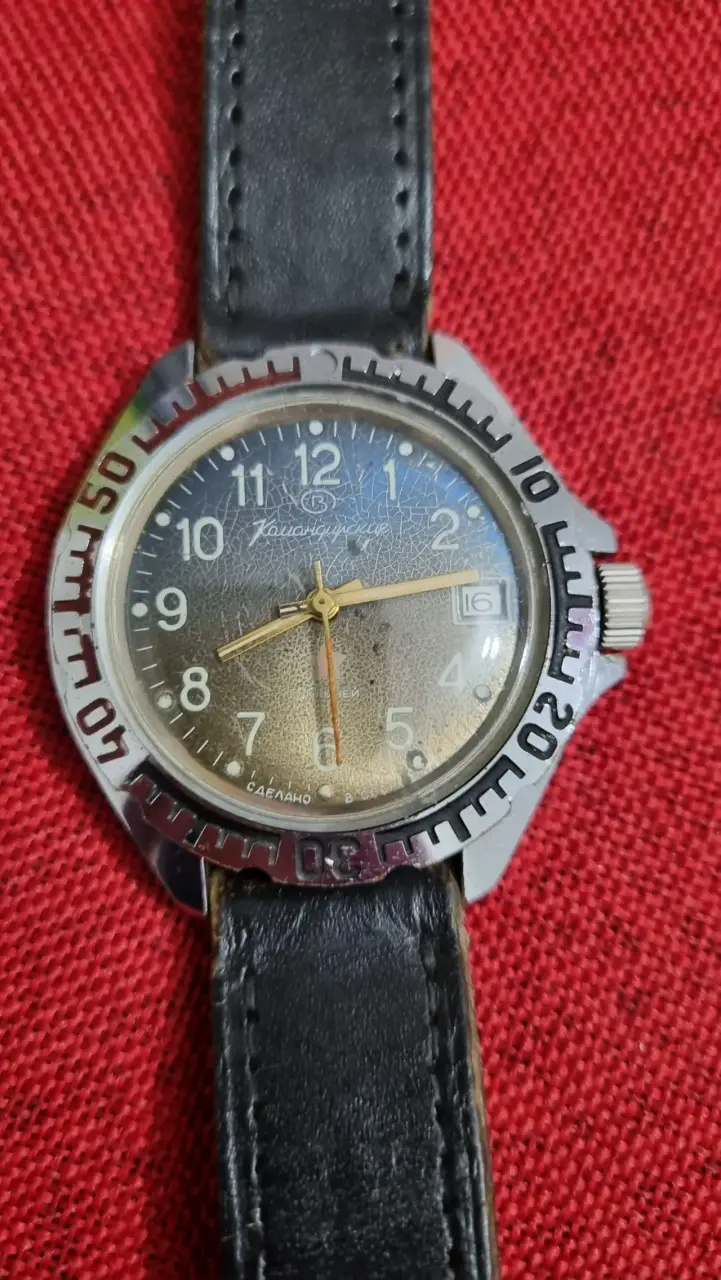 Reloj antiguo a cuerda funcionando - 2