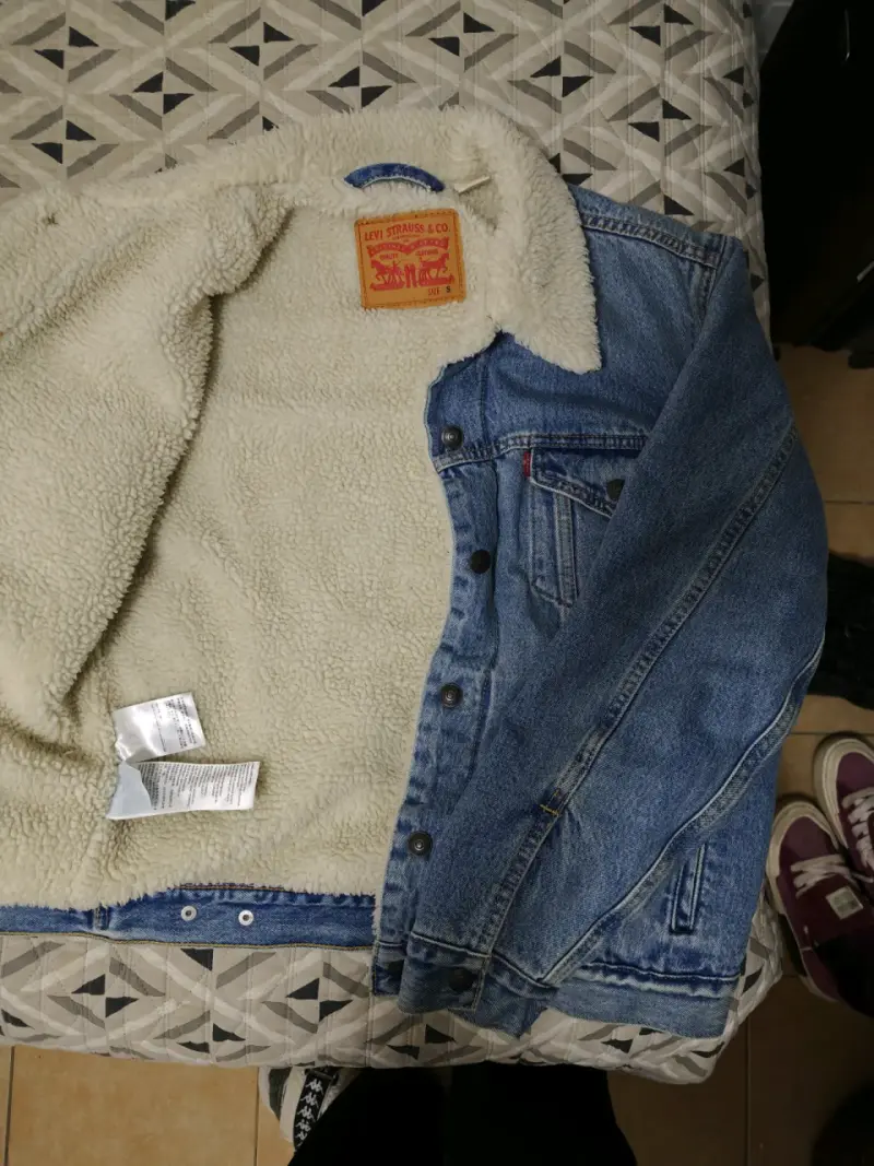 Chaqueta de mezclilla Levi's con forro de borrego - 3